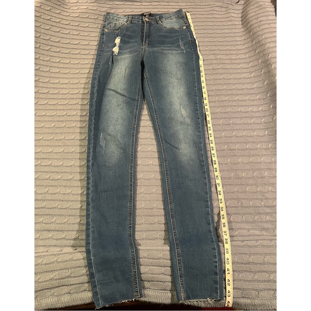 MissGuided Tall High Waisted Jeans- US 4